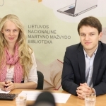 Tiesioginių transliacijų organizatorė Gabija Pankauskienė su Rytų Europos studijų centro direktoriumi Linu Kojala