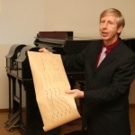 Unikalią kolekciją pristatė Vytauto Didžiojo universiteto Muzikos akademijos prof. dr. Darius Kučinskas
