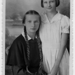 Ieva Naginskaitė su seserimi Ale.