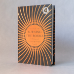 Oksfordo universiteto Bodlio bibliotekos (Jungtinė Karalystė) dovana – bibliotekos vadovo Richardo Ovendeno parengta knyga „Burning the Books“